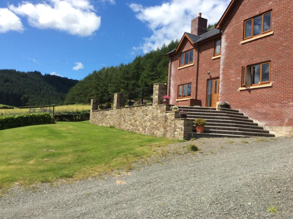 Bed and Breakfast Laurel Bank Abbey-Cwmhir Exterior foto
